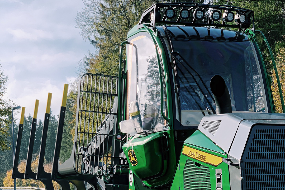 Forwarder für die Kurzholzbringung